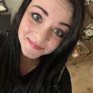 Meet your Posher, Alison